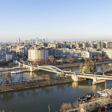 Appartamento Tour Eiffel Vues Panoramiques & Seine Sejour Luxe 2 *