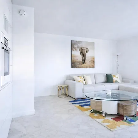 Appartamento Tour Eiffel Vues Panoramiques & Seine Sejour Luxe 2 *